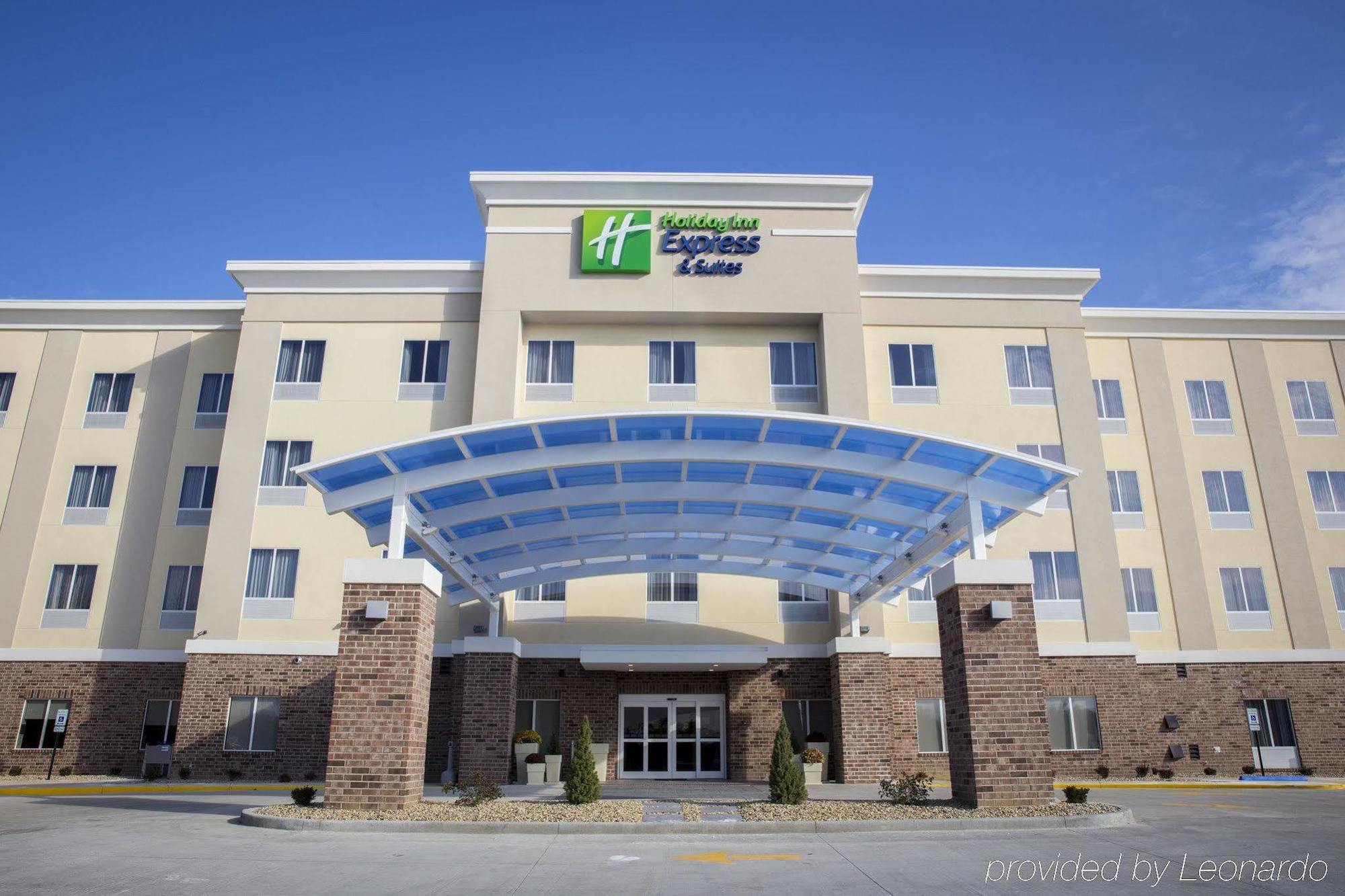 Holiday Inn Express And Suites Edwardsville, An Ihg Hotel Exterior photo